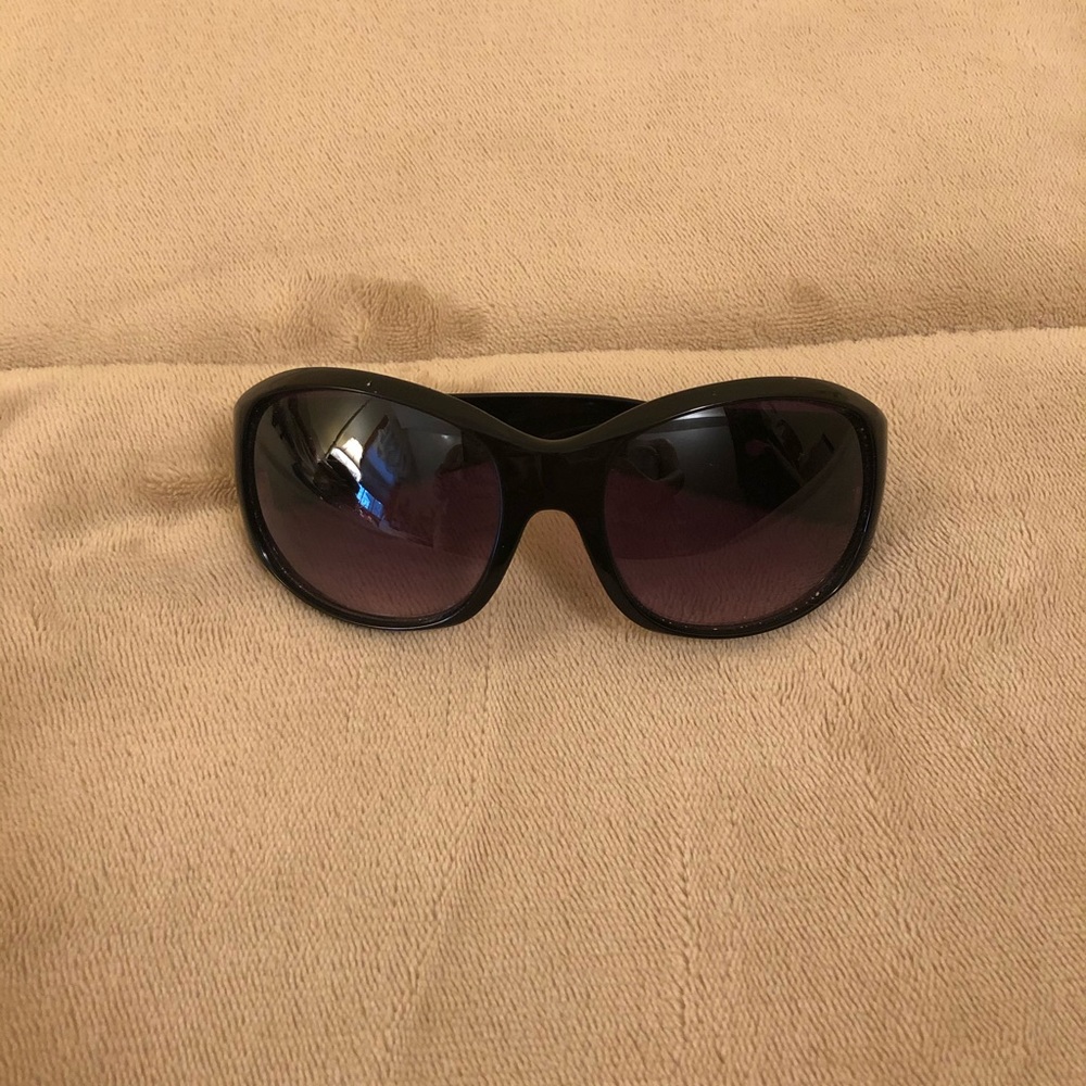 Black Studded Women’s/Girl’s Sunglasses